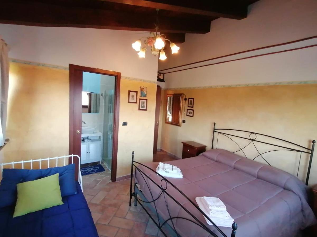 Il Castagneto Panzió Camerino Kültér fotó