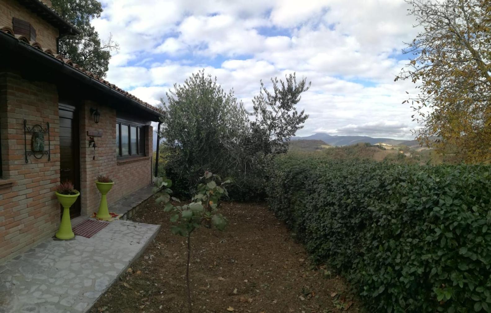 Il Castagneto Panzió Camerino Kültér fotó