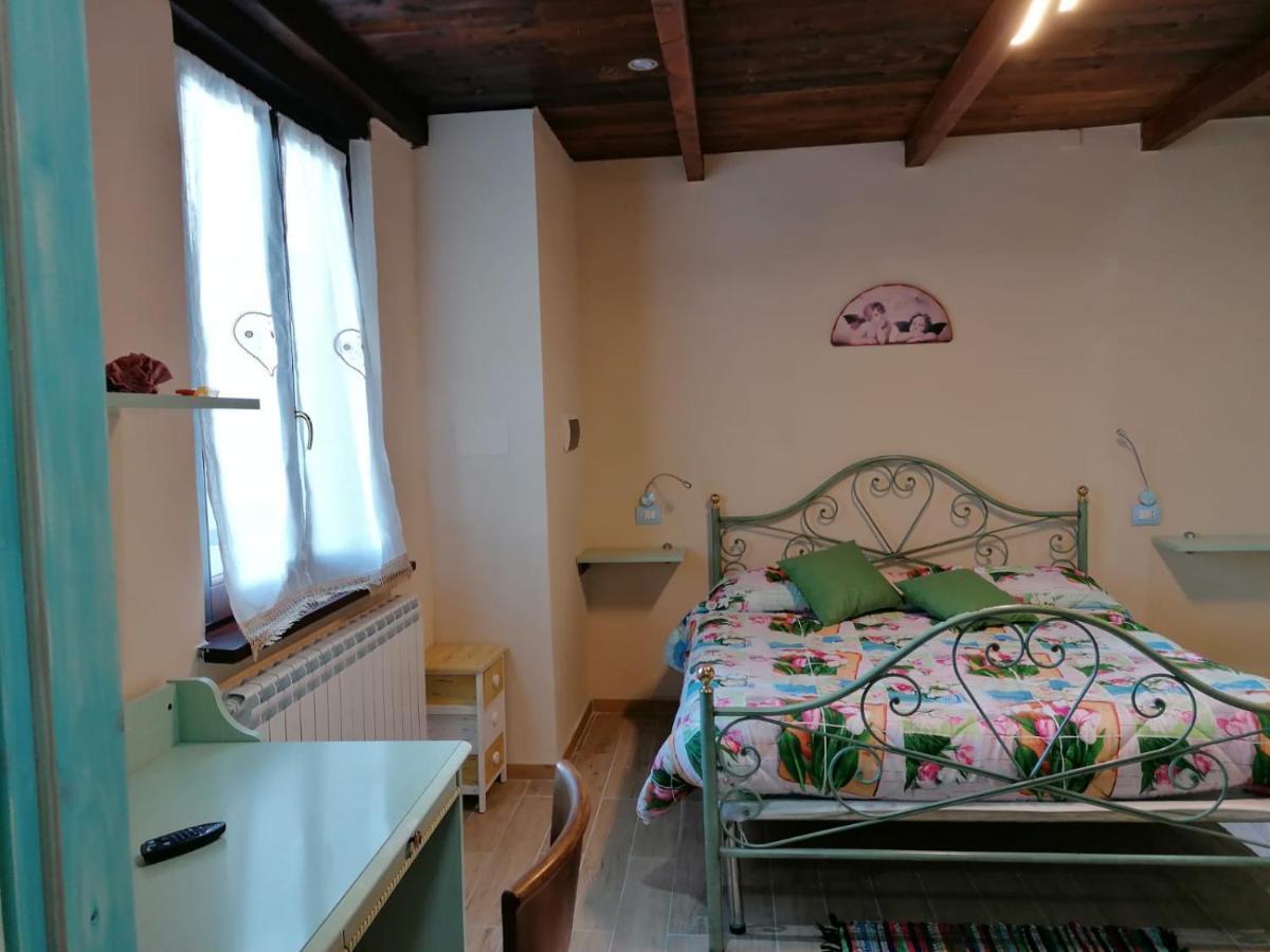 Il Castagneto Panzió Camerino Kültér fotó
