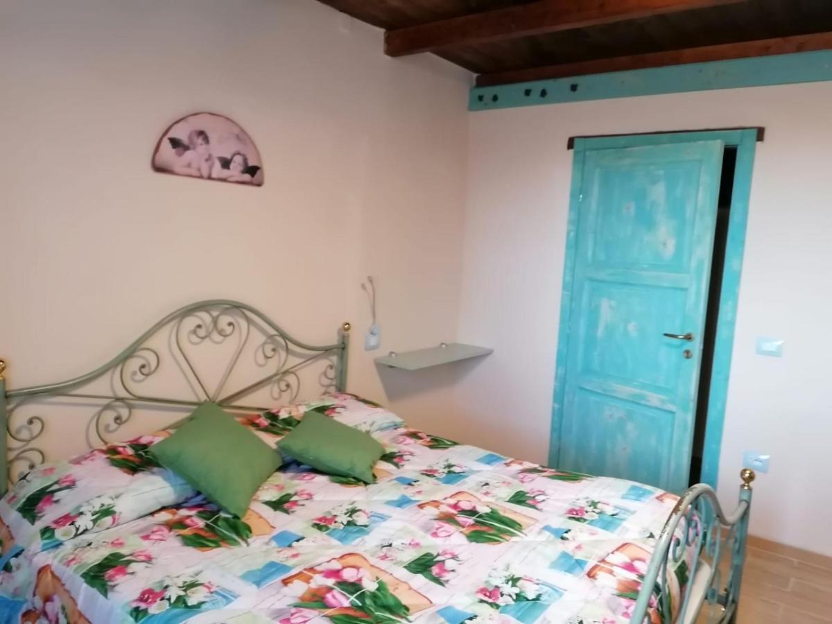 Il Castagneto Panzió Camerino Kültér fotó