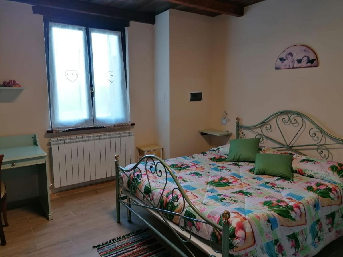 Il Castagneto Panzió Camerino Kültér fotó